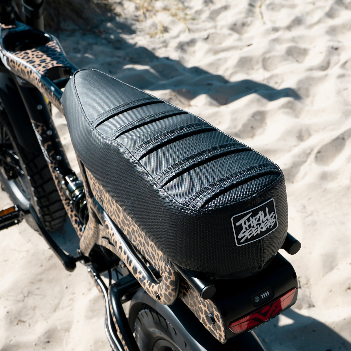 ACE Thrill Seekers Seat Cover - Black