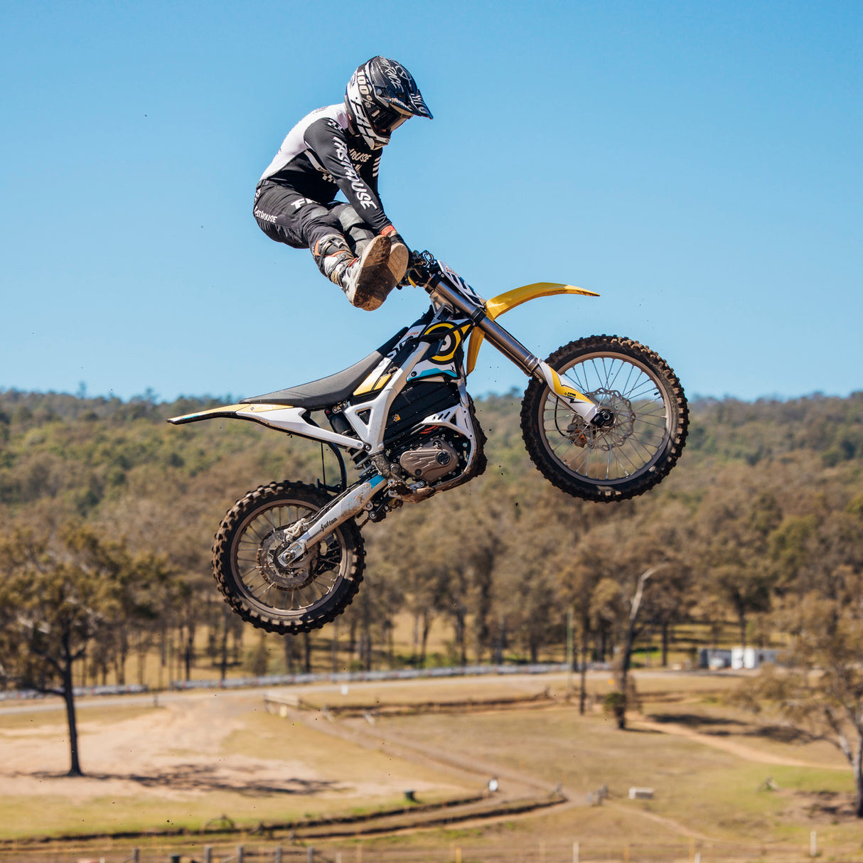 Storm Bee MX Electric Dirt Bike